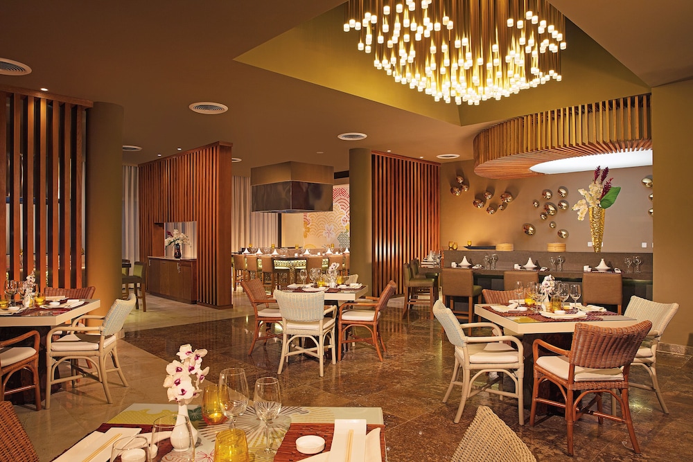 Dreams Royal Beach Punta Cana - All Inclusive — Restaurant & bars in Bavaro, La Altagracia