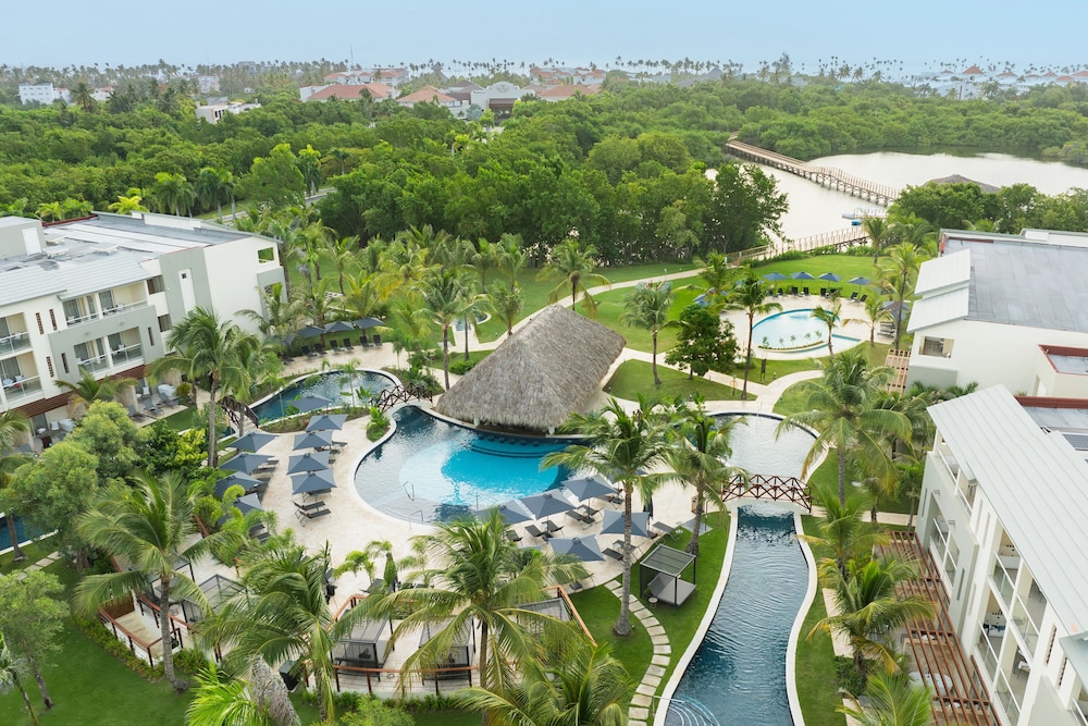 Dreams Royal Beach Punta Cana - All Inclusive — Swimming pool in Bavaro, La Altagracia