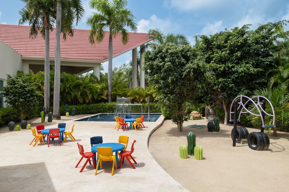 Dreams Royal Beach Punta Cana - All Inclusive — Attractions for children in Bavaro, La Altagracia