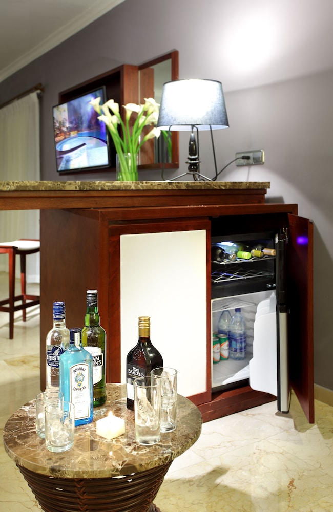TRS Turquesa Hotel - Adults Only - All Inclusive — Hotel rooms in Bavaro, La Altagracia