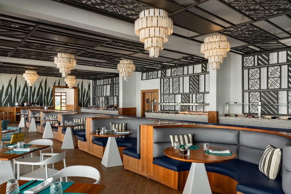 TRS Turquesa Hotel - Adults Only - All Inclusive — Restaurant & bars in Bavaro, La Altagracia
