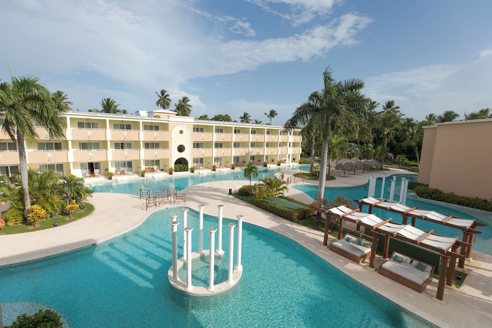 TRS Turquesa Hotel - Adults Only - All Inclusive — Swimming pool in Bavaro, La Altagracia