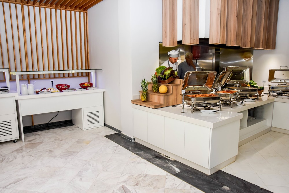 Exotica Hotel — Restaurant & bars in Kalamaki (Zakynthos), Ionian Islands