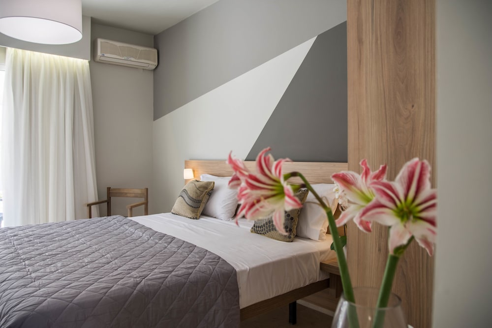 Exotica Hotel — Hotel rooms in Kalamaki (Zakynthos), Ionian Islands