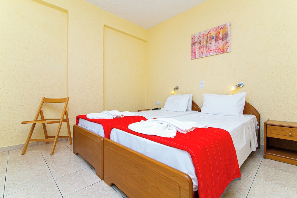 Hotel Triton — Hotel rooms in Malia