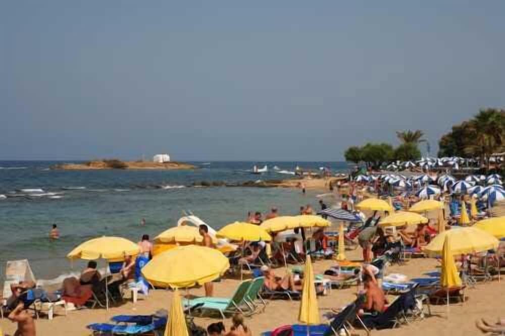 Hotel Triton — Beach in Malia