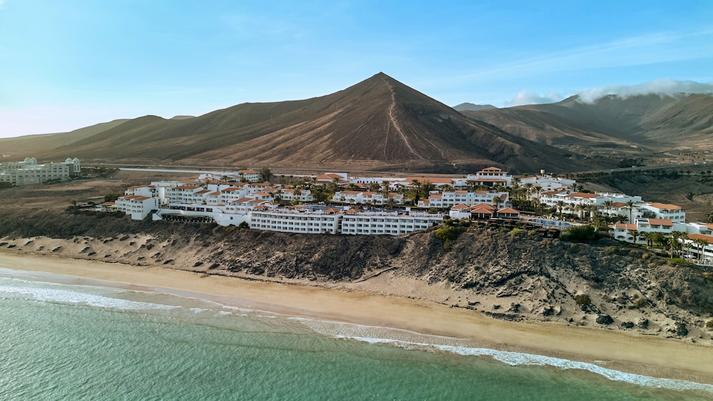TUI MAGIC LIFE Fuerteventura — Hotel building in Esquinzo, Canary Islands