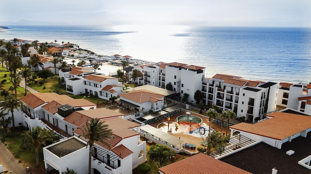 TUI MAGIC LIFE Fuerteventura — Hotel building in Esquinzo, Canary Islands