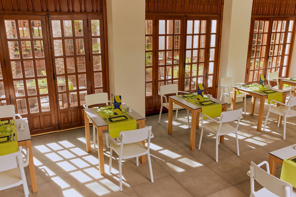 TUI MAGIC LIFE Fuerteventura — Restaurant & bars in Esquinzo, Canary Islands