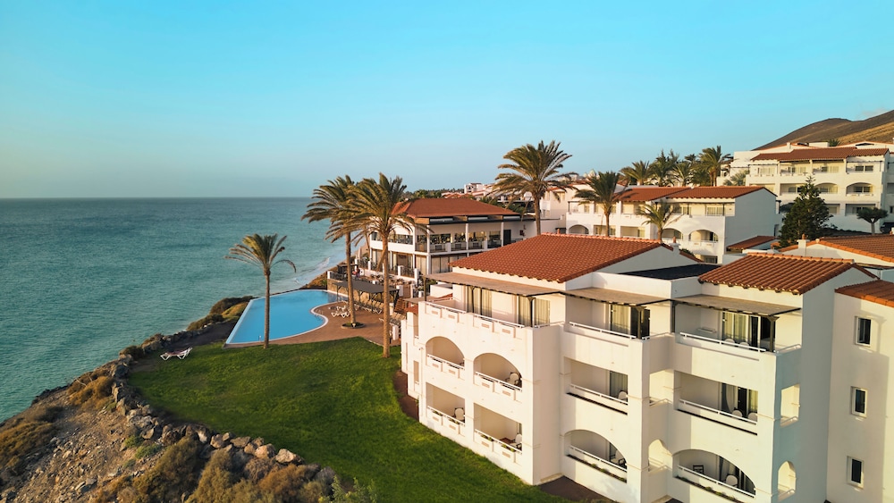 TUI MAGIC LIFE Fuerteventura — Hotel building in Esquinzo, Canary Islands
