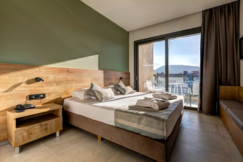 White Olive Elite Laganas - All Inclusive — Hotel rooms in Laganas, Ionian Islands