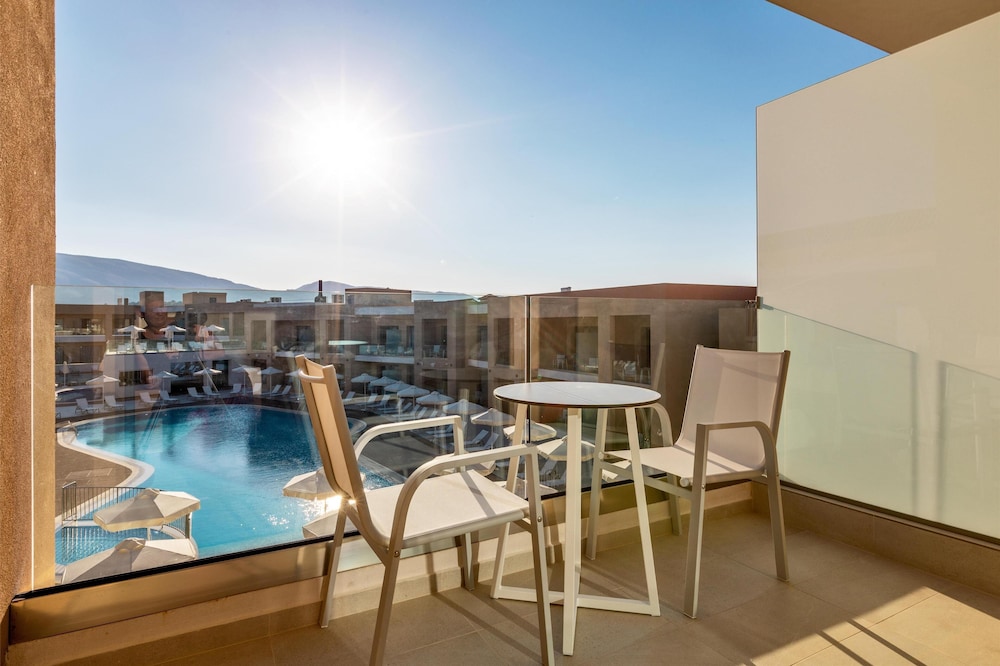 White Olive Elite Laganas - All Inclusive — Swimming pool in Laganas, Ionian Islands