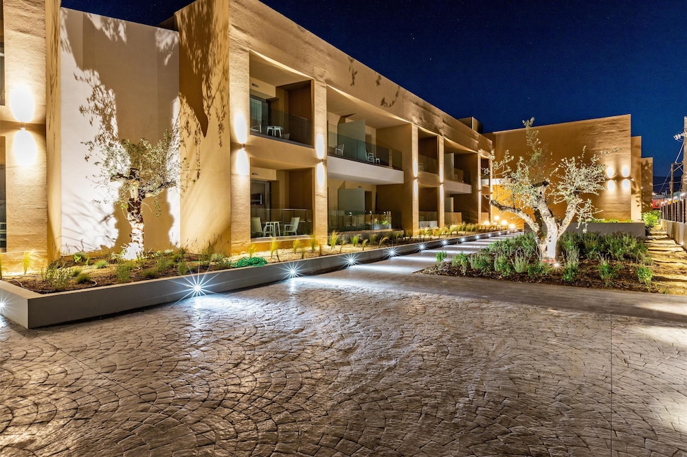 White Olive Elite Laganas - All Inclusive — Hotel building in Laganas, Ionian Islands