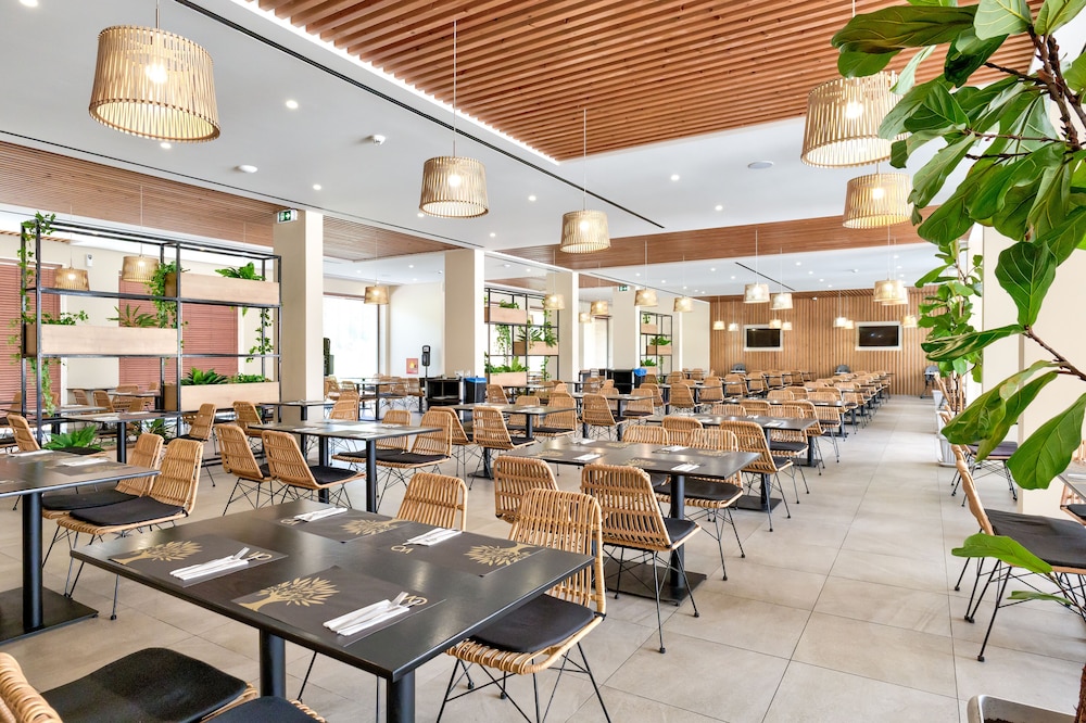 White Olive Elite Laganas - All Inclusive — Restaurant & bars in Laganas, Ionian Islands