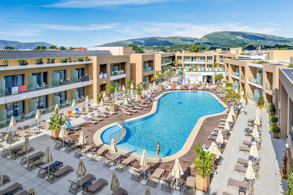 White Olive Elite Laganas - All Inclusive — Swimming pool in Laganas, Ionian Islands