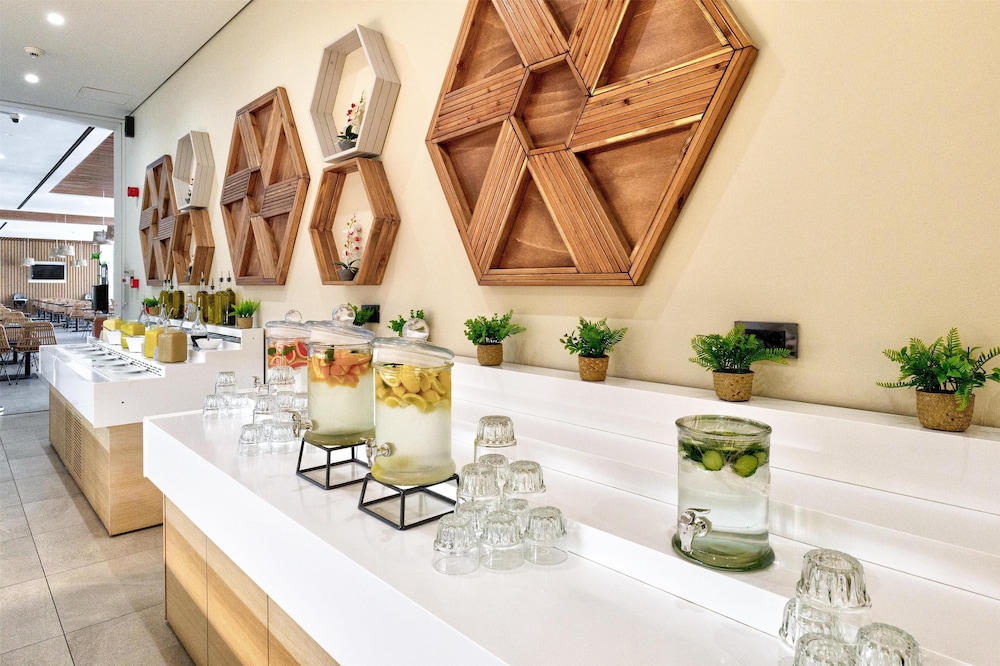 White Olive Elite Laganas - All Inclusive — Restaurant & bars in Laganas, Ionian Islands