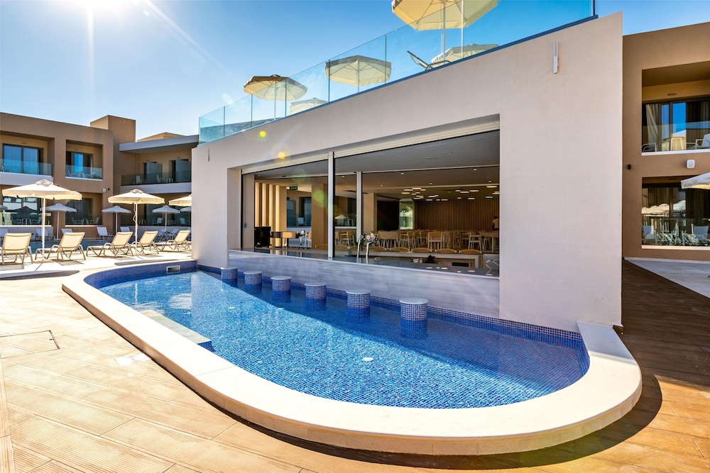 White Olive Elite Laganas - All Inclusive — Swimming pool in Laganas, Ionian Islands