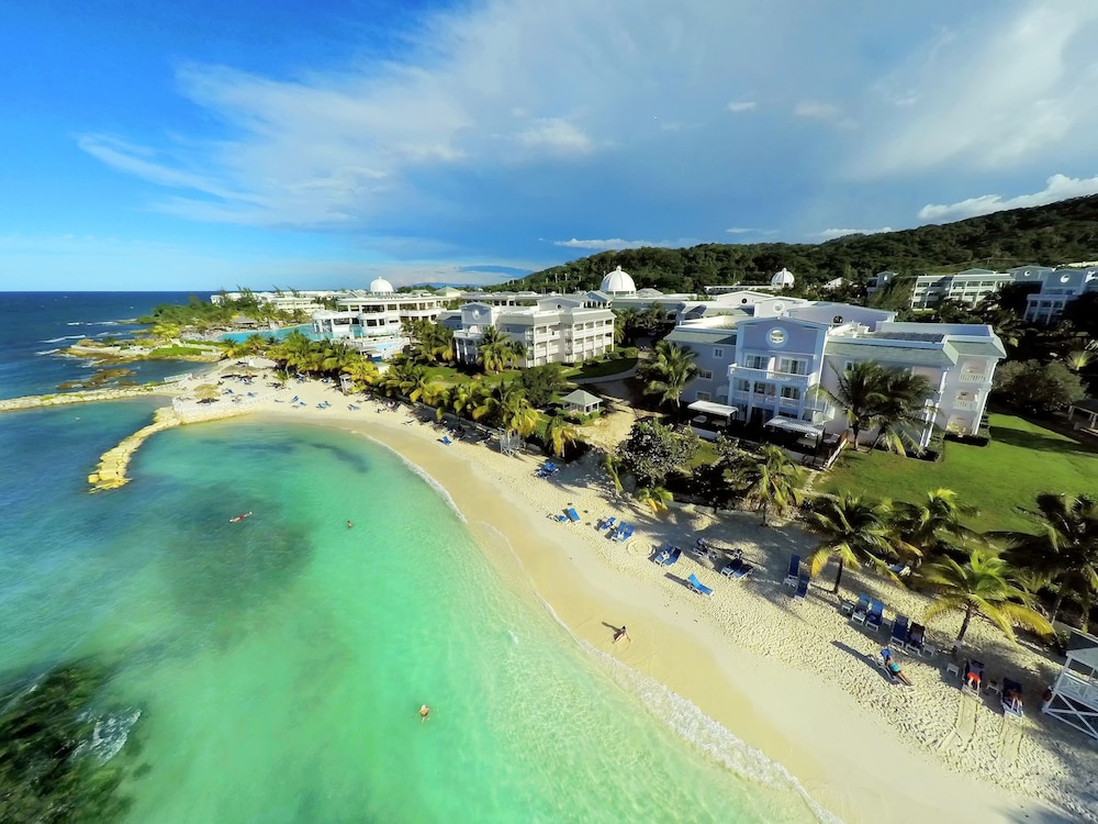 Grand Palladium Jamaica Resort & Spa All Inclusive — Beach in Lucea