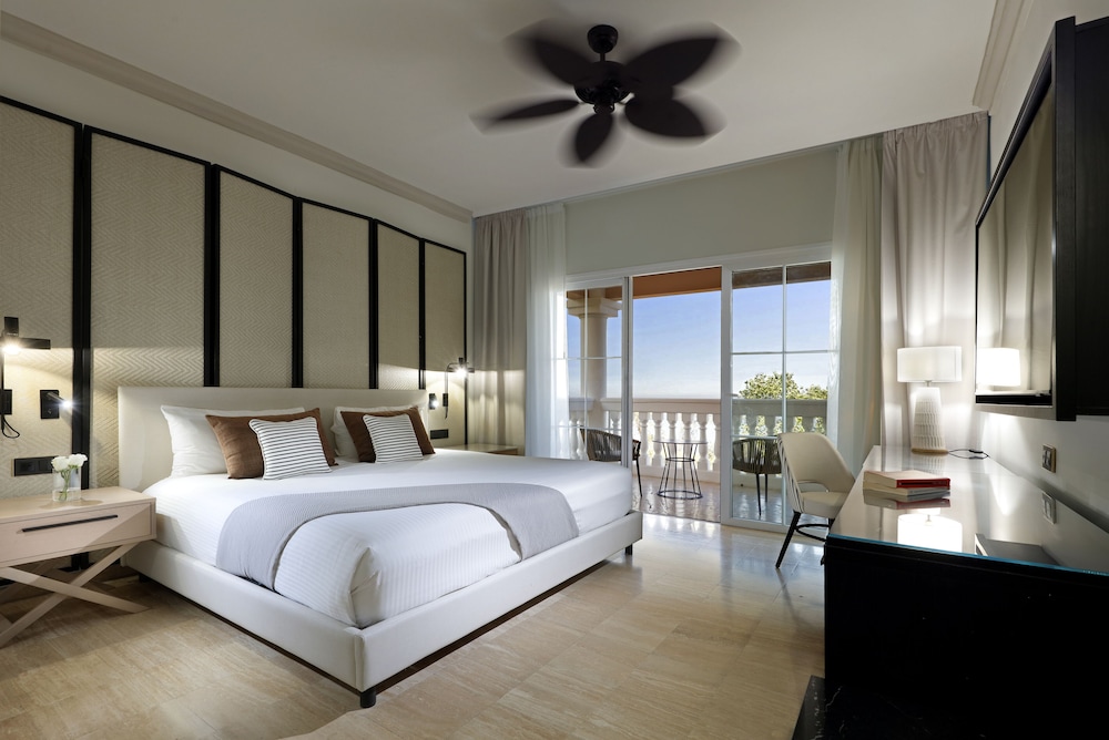 Grand Palladium Jamaica Resort & Spa All Inclusive — Hotel rooms in Lucea