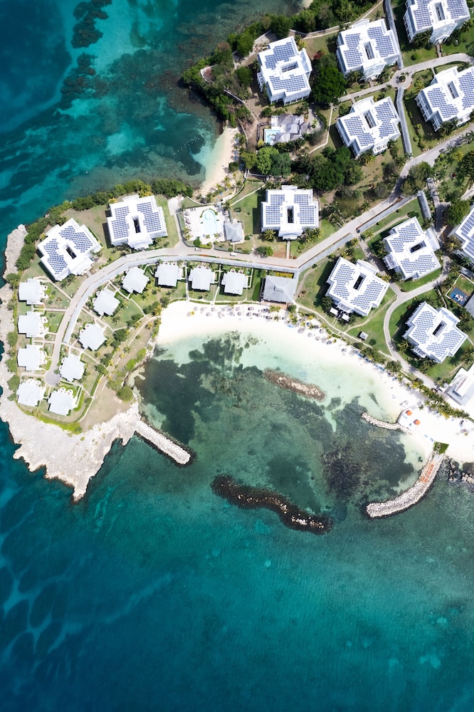 Grand Palladium Jamaica Resort & Spa All Inclusive — Beach in Lucea
