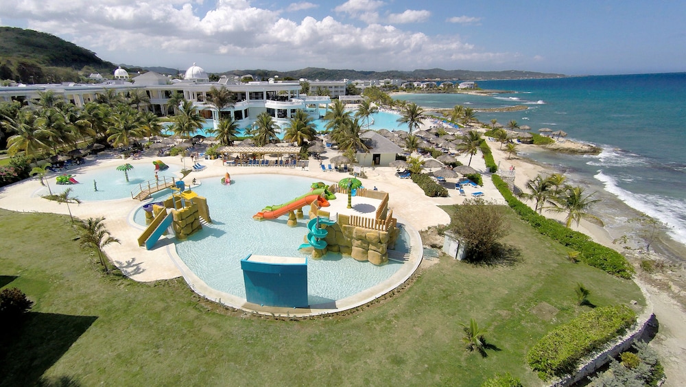 Grand Palladium Jamaica Resort & Spa All Inclusive — Attractions for children in Lucea