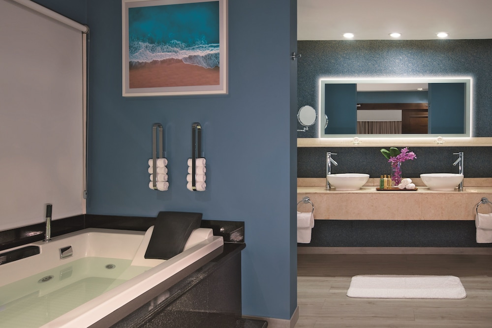 Secrets St. James Montego Bay - Luxury - Adults Only - All Inclusive — Hotel rooms in Montego Bay