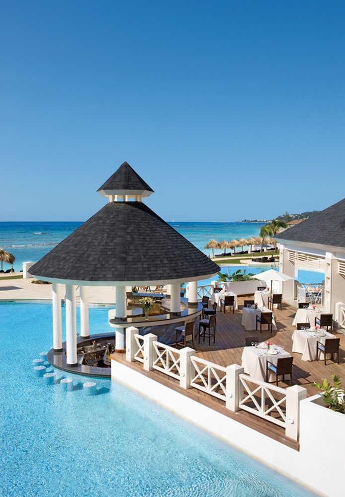 Secrets St. James Montego Bay - Luxury - Adults Only - All Inclusive — Restaurant & bars in Montego Bay