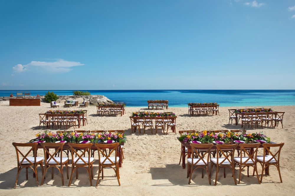 Secrets St. James Montego Bay - Luxury - Adults Only - All Inclusive — Beach in Montego Bay