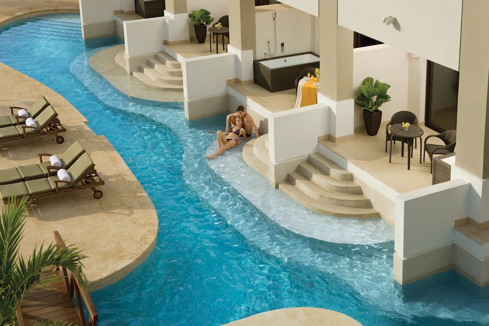 Secrets St. James Montego Bay - Luxury - Adults Only - All Inclusive — Swimming pool in Montego Bay