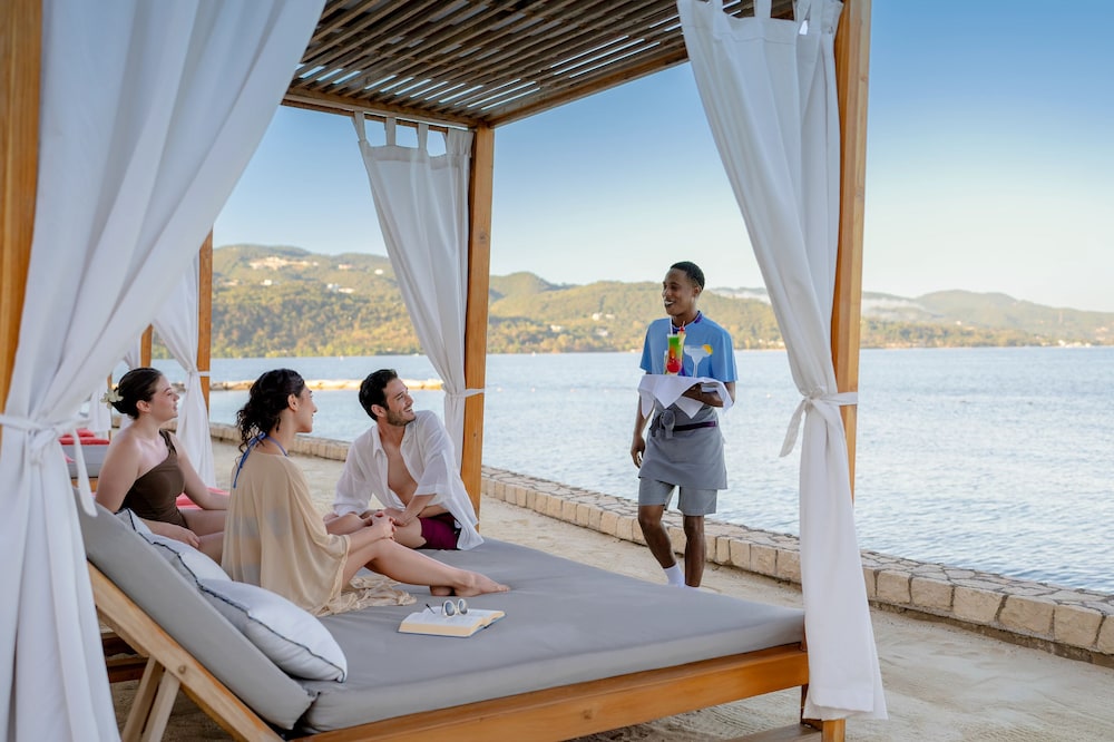 Secrets St. James Montego Bay - Luxury - Adults Only - All Inclusive — Beach in Montego Bay