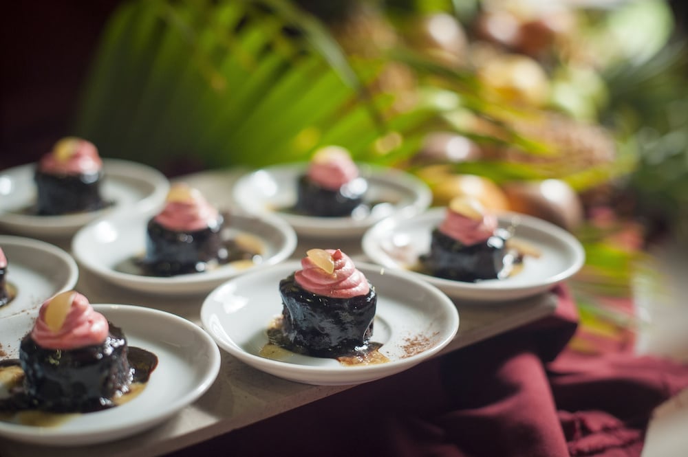 Jalsa Beach Hotel & Spa — Restaurant & bars in Poste de Flacq, Flacq