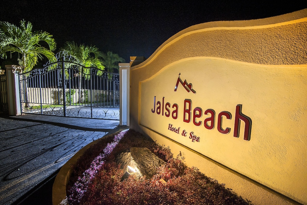 Jalsa Beach Hotel & Spa — Attractions in the area in Poste de Flacq, Flacq