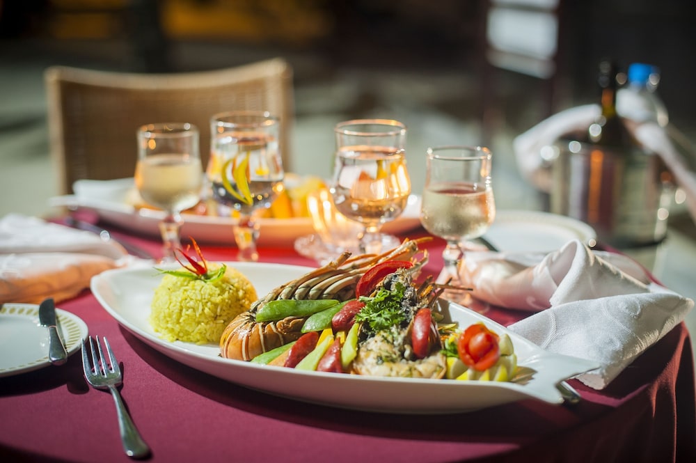 Jalsa Beach Hotel & Spa — Restaurant & bars in Poste de Flacq, Flacq