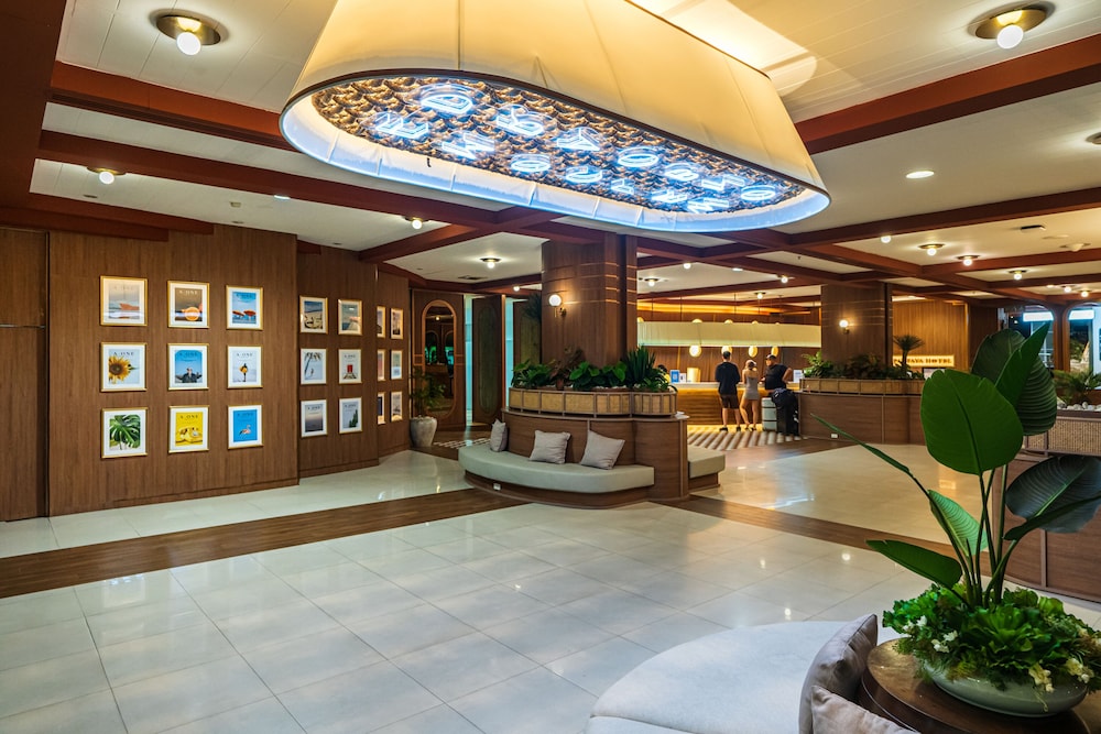 The Cruise Hotel — Hotel building in Pattaya, Chonburi