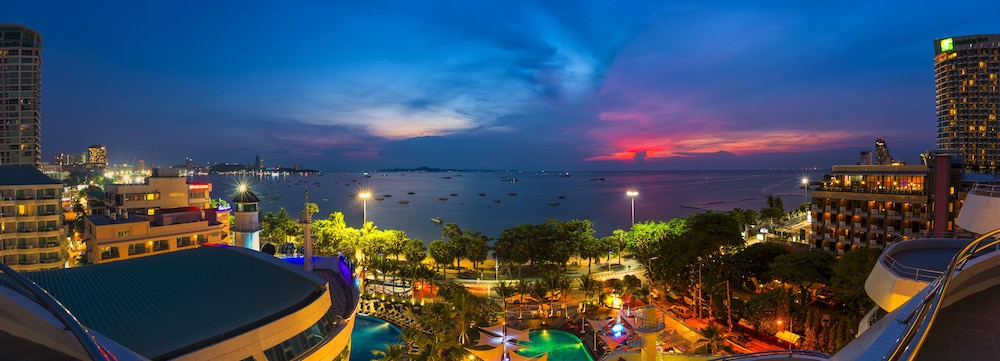 The Cruise Hotel — Attractions in the area in Pattaya, Chonburi