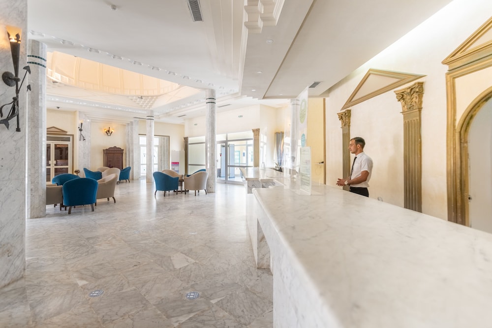 Hotel Venice Beach - Families and Couples Only — Hotel building in Midoun, Medenine