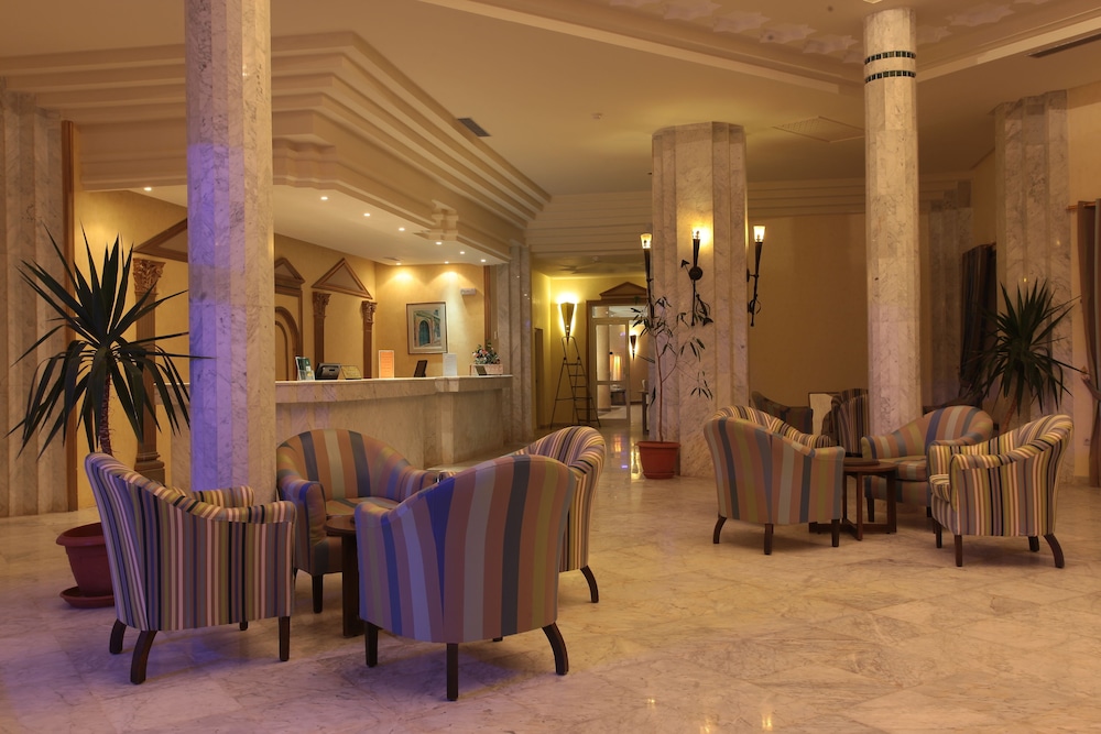 Hotel Venice Beach - Families and Couples Only — Hotel building in Midoun, Medenine