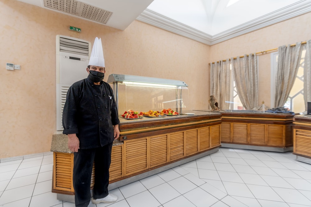 Hotel Venice Beach - Families and Couples Only — Restaurant & bars in Midoun, Medenine