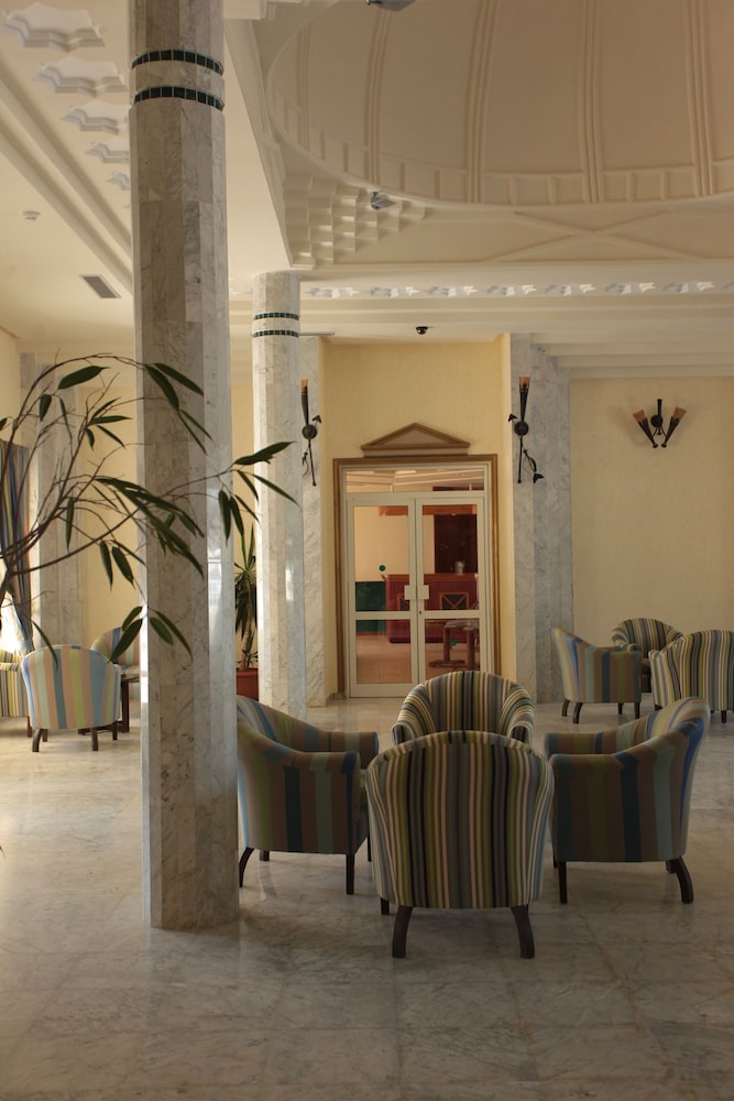 Hotel Venice Beach - Families and Couples Only — Hotel building in Midoun, Medenine
