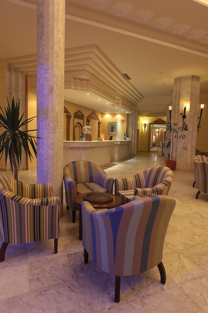 Hotel Venice Beach - Families and Couples Only — Hotel building in Midoun, Medenine