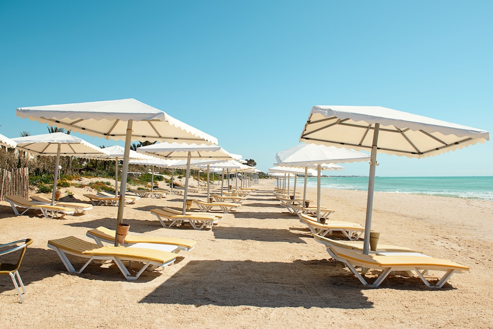 CALIMERA Delfino Beach Resort & Spa - All inclusive — Beach in Hammamet, Nabeul