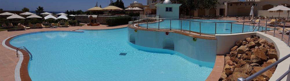 CALIMERA Delfino Beach Resort & Spa - All inclusive — Swimming pool in Hammamet, Nabeul