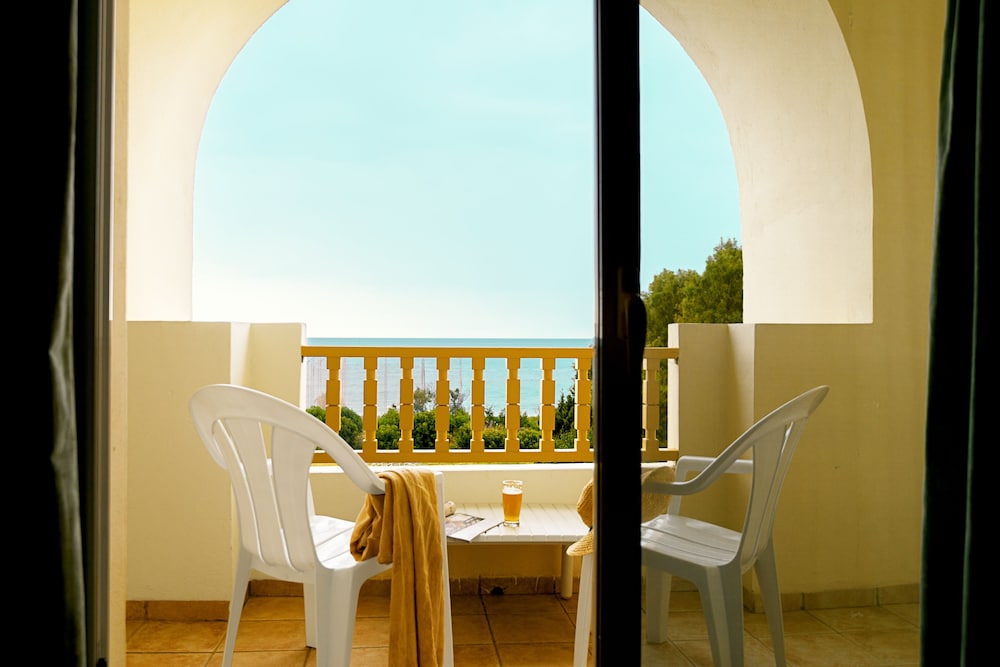 CALIMERA Delfino Beach Resort & Spa - All inclusive — Hotel rooms in Hammamet, Nabeul