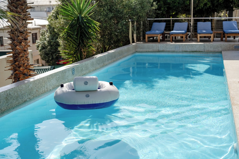 Camps Bay Village — Swimming pool in Cape Town, Western Cape
