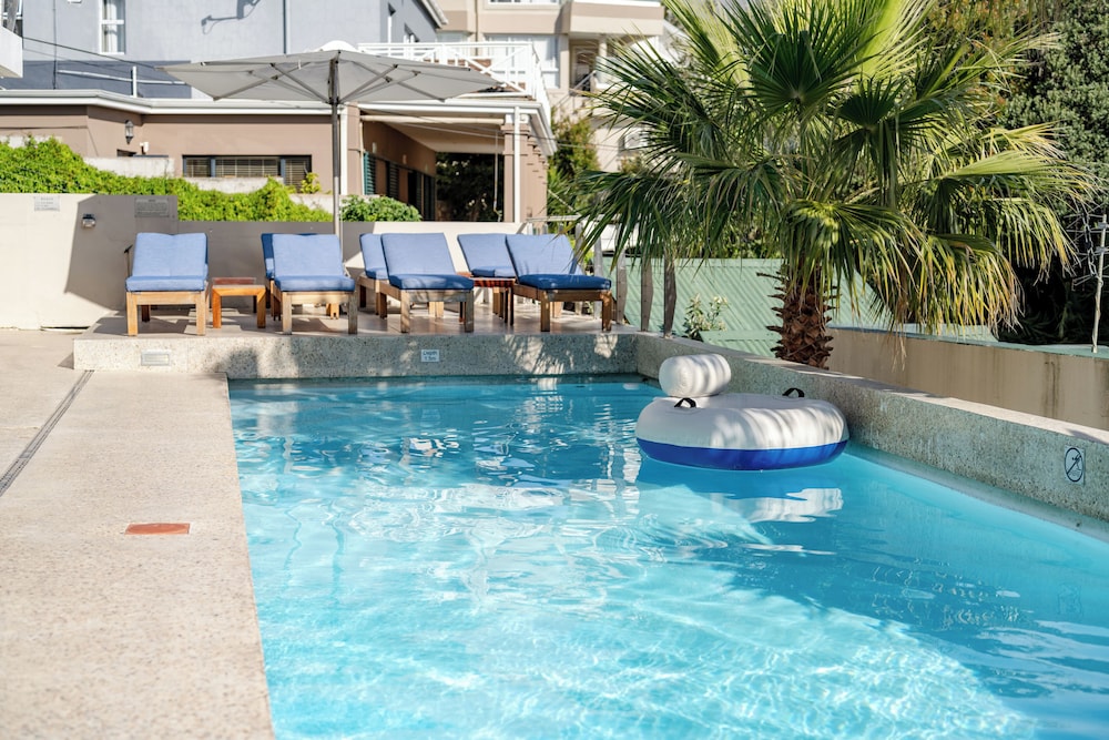 Camps Bay Village — Swimming pool in Cape Town, Western Cape