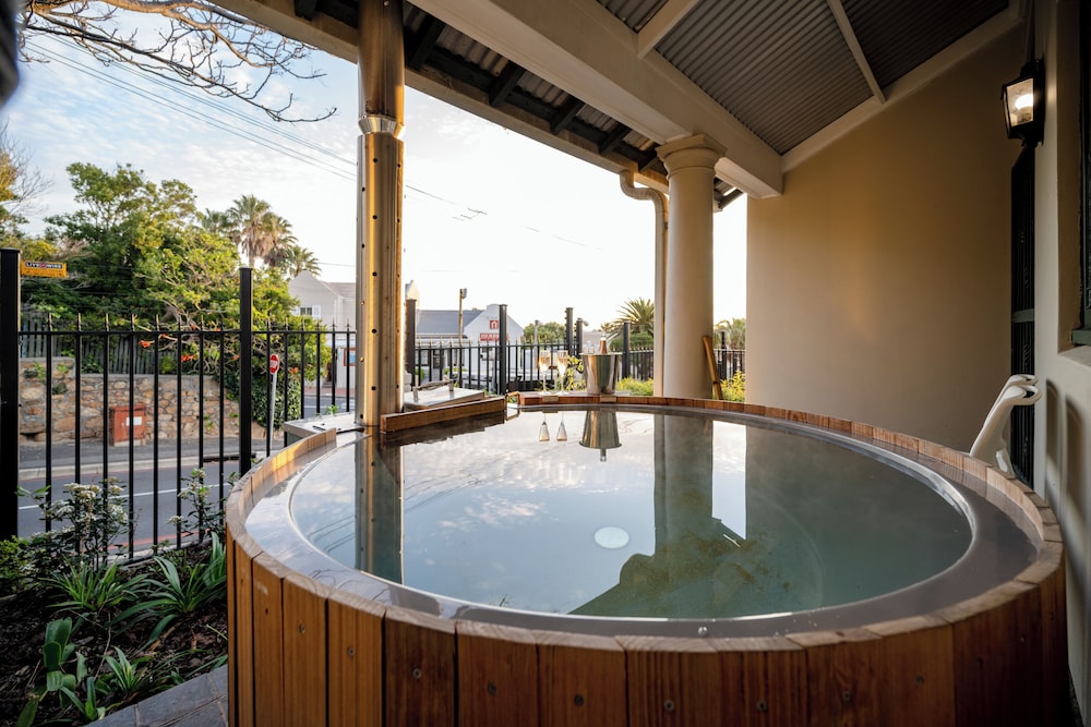 Camps Bay Village — Spa in Cape Town, Western Cape
