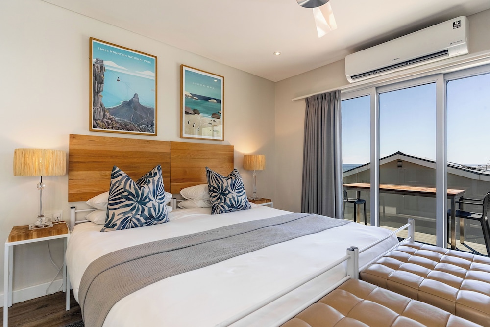 Camps Bay Village — Hotel rooms in Cape Town, Western Cape