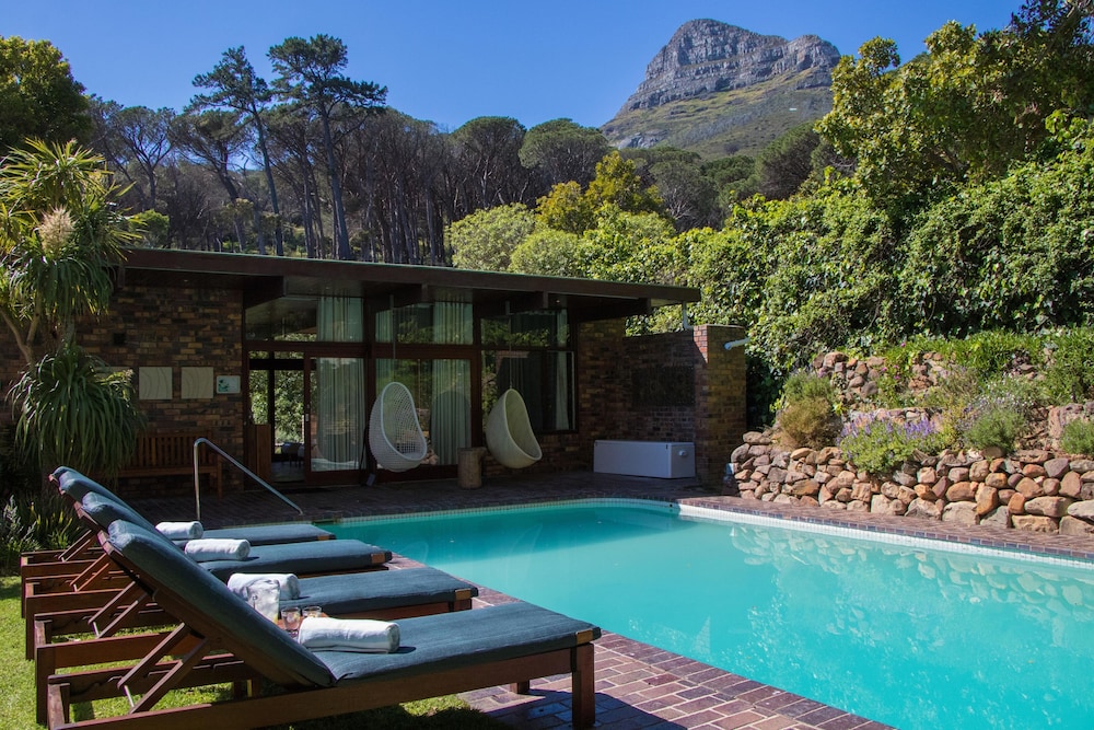 Camps Bay Retreat — Swimming pool in Cape Town, Western Cape