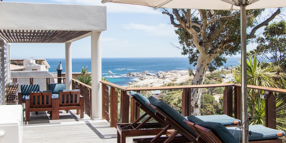 Camps Bay Retreat — Beach in Cape Town, Western Cape