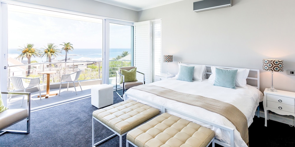 Camps Bay Retreat — Hotel rooms in Cape Town, Western Cape
